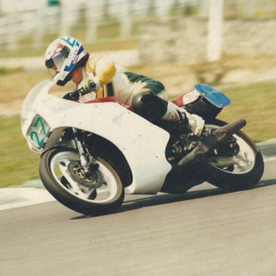 Marianne on her Yamaha RD 350 YPS